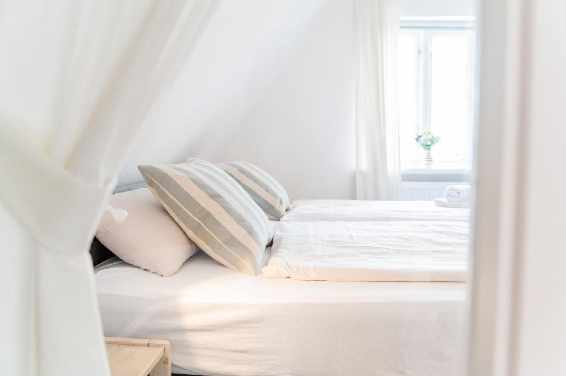 Hafenblick Ferienwohnung In Der Altstadt Mit Parkplatz Flensburg Buitenkant foto